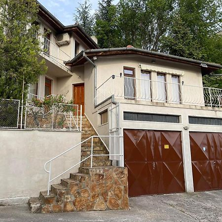 Villa Dechkoni Kavarna Eksteriør billede